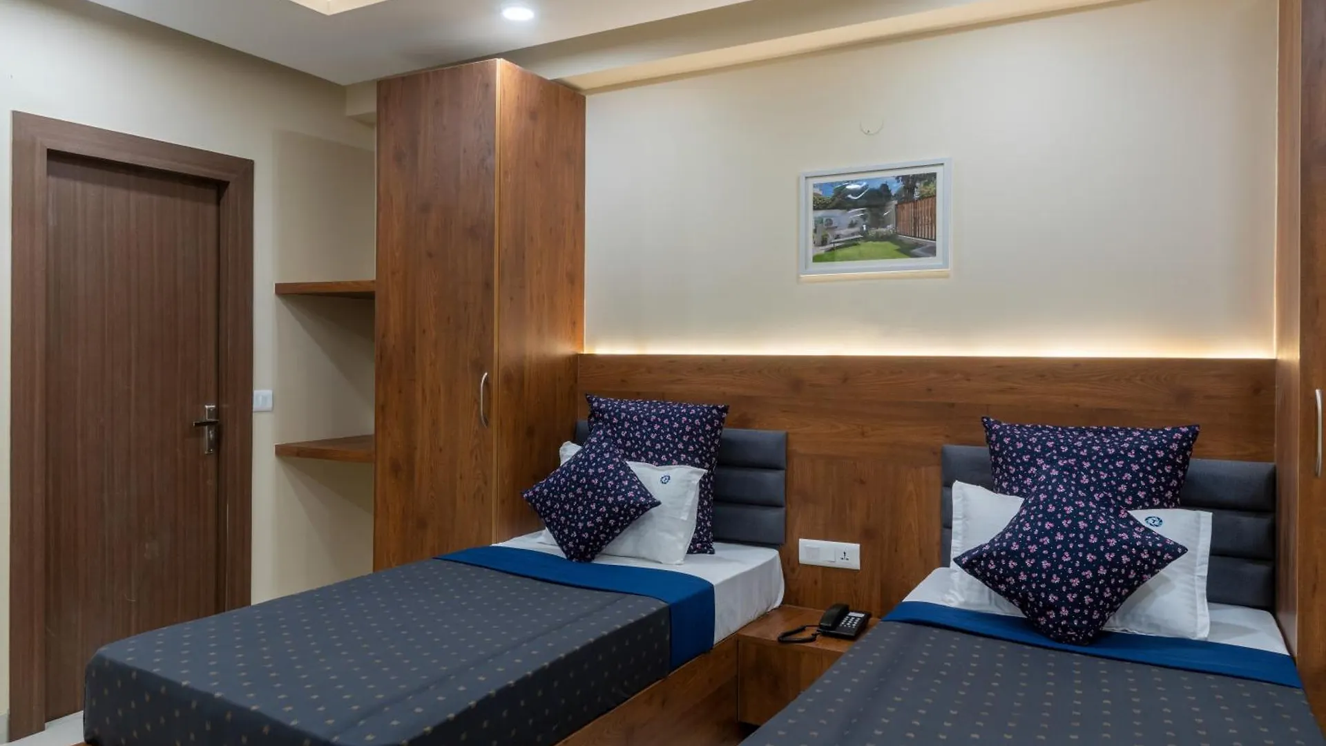 Perch Arbor Cyber City Gurgaon 3*,  India