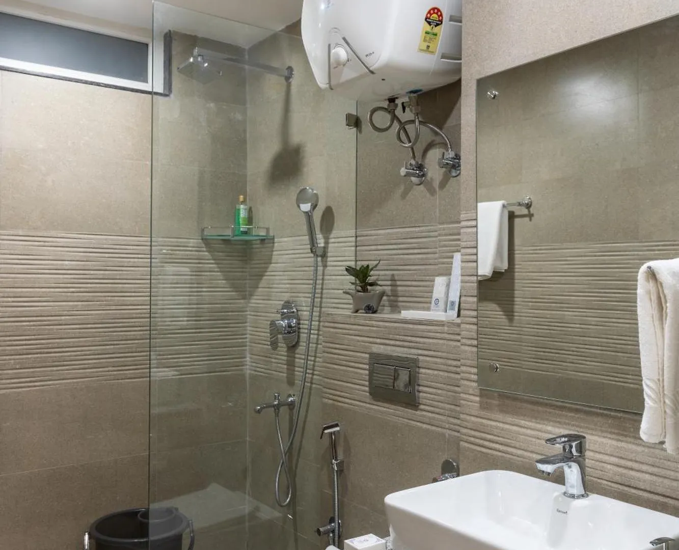 Hotel Perch Arbor Cyber City Gurgaon