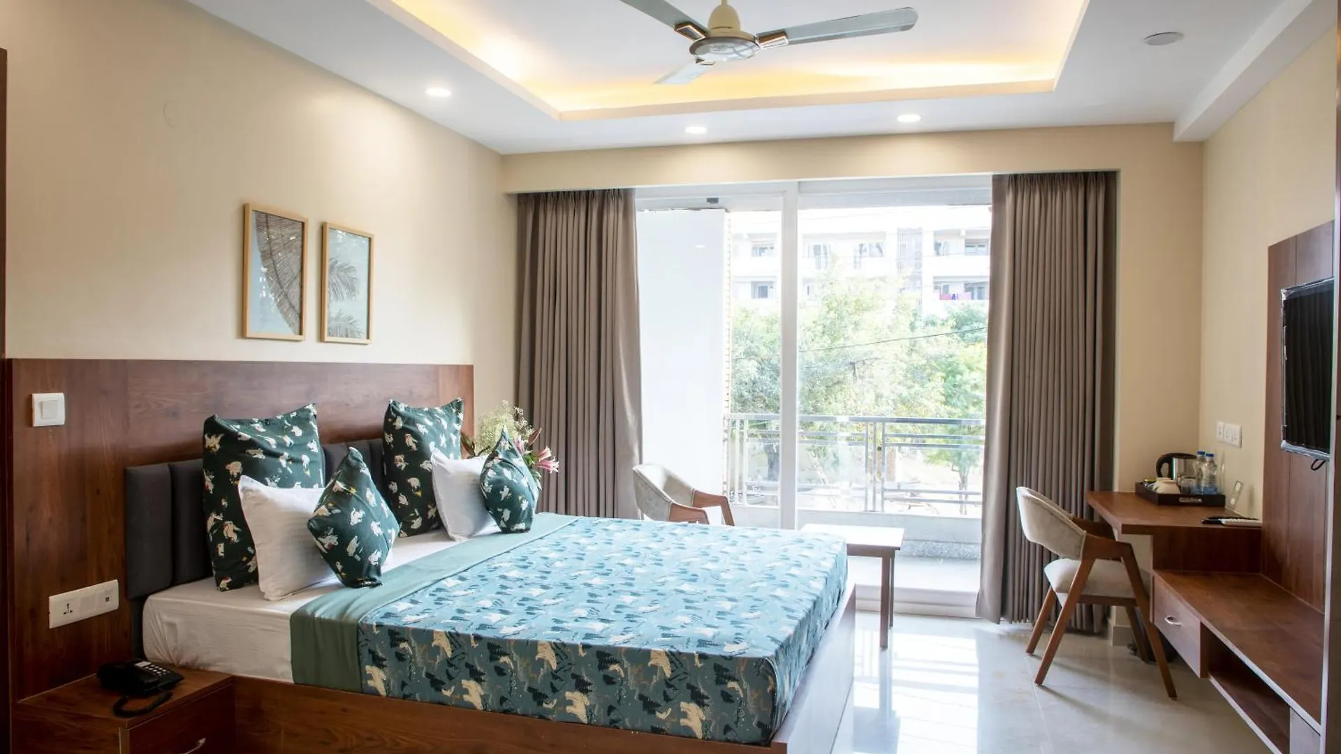 Perch Arbor Cyber City Gurgaon Hotel