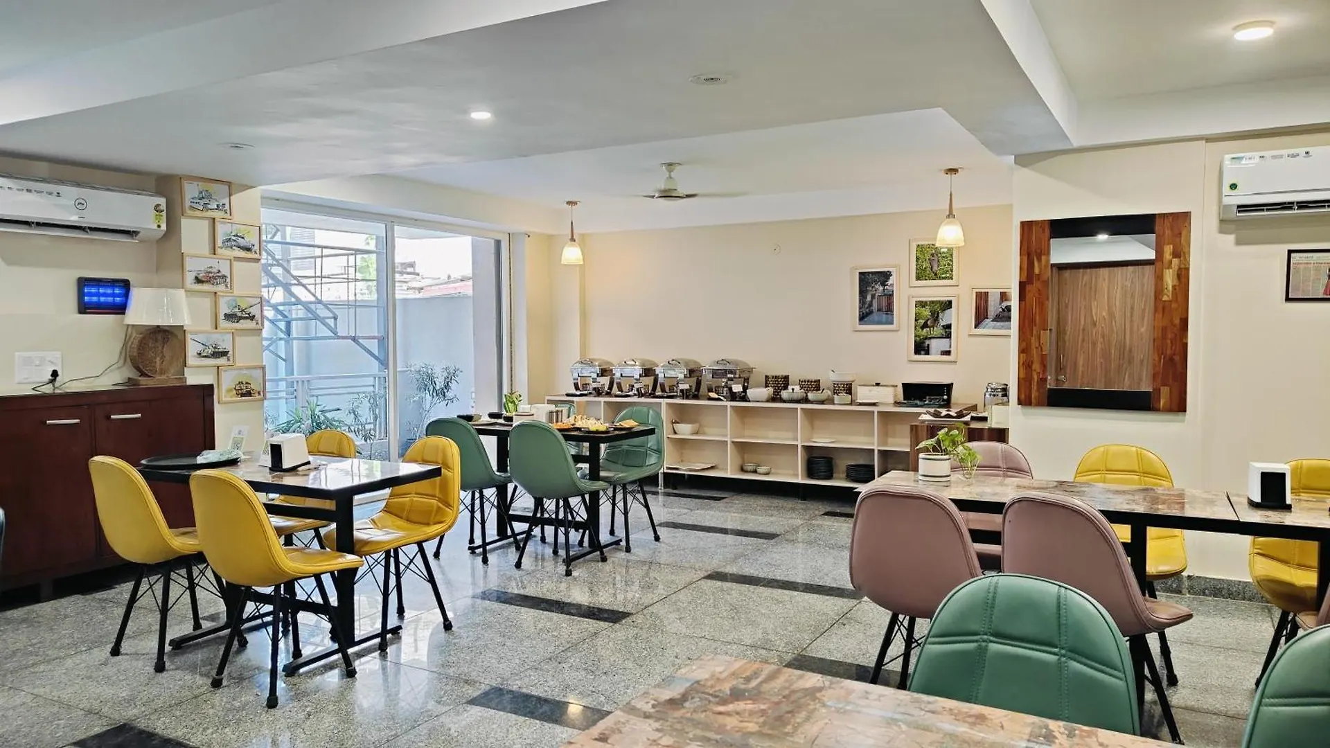 Hotel Perch Arbor Cyber City Gurgaon